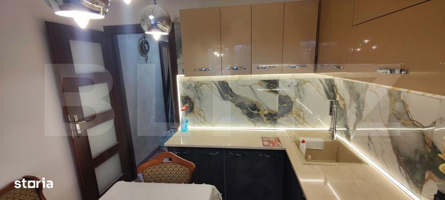 Apartament cu 3 camere în Micro 9