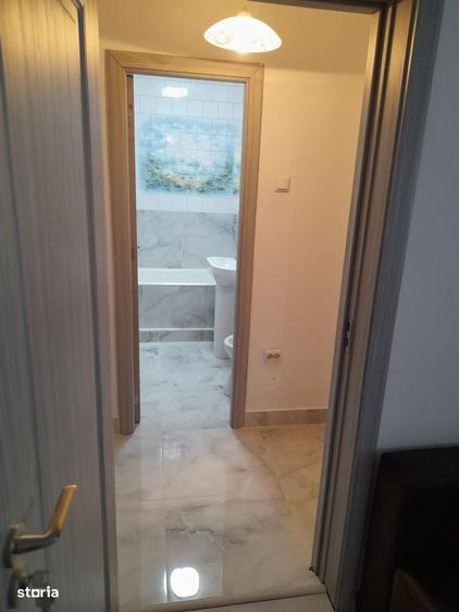 Apartament cu 3 camere în Tineretului