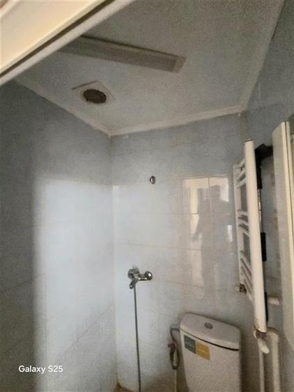 Casă individuală cu 6 camere cu Canalizare în Casa de Cultură