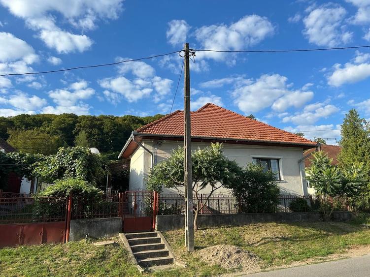 Casă cu 4 camere în Hida