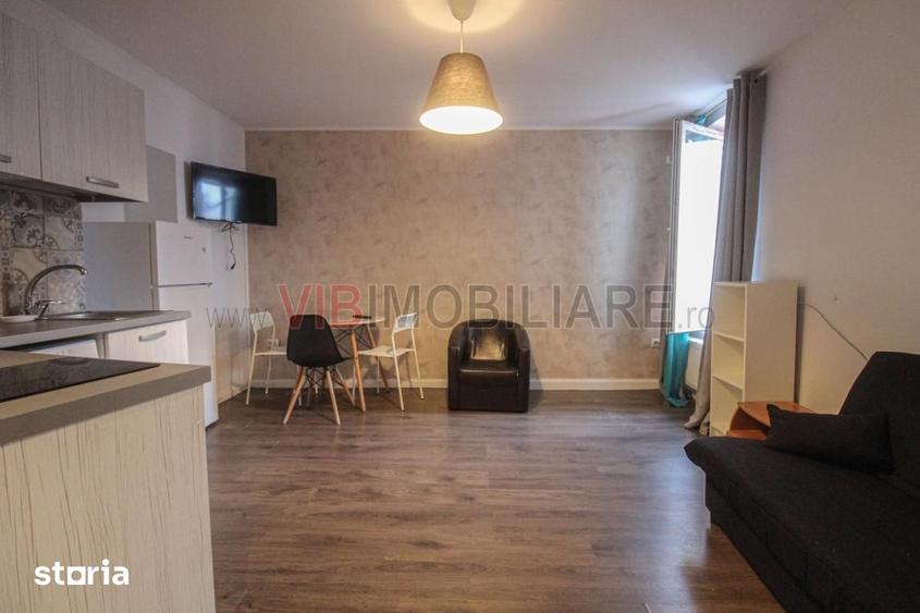 Apartament cu 2 camere decomandat, mobilat în Victoriei