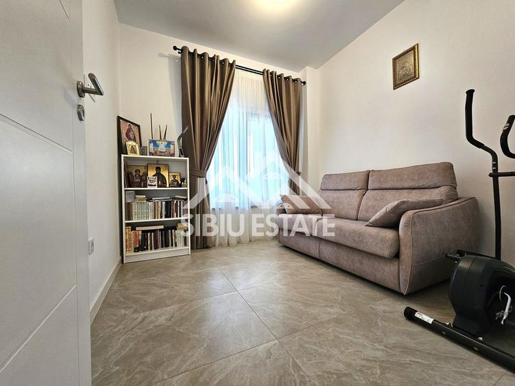 Casă individuală cu 5 camere cu Canalizare în Central