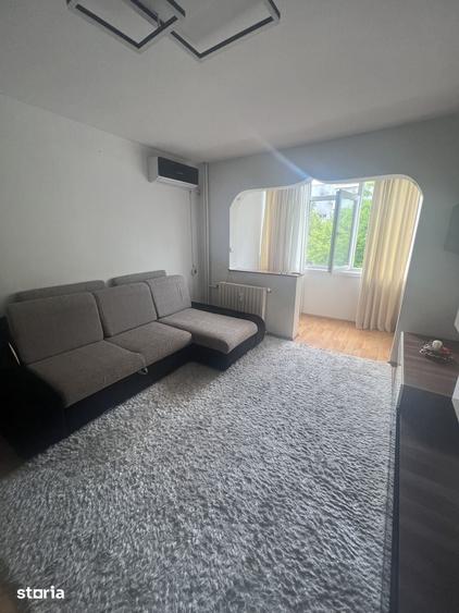 Apartament cu 2 camere în Podu Roș