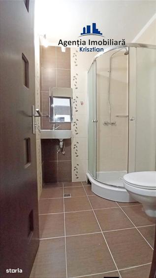 Apartament cu 4 camere decomandat în Burdea
