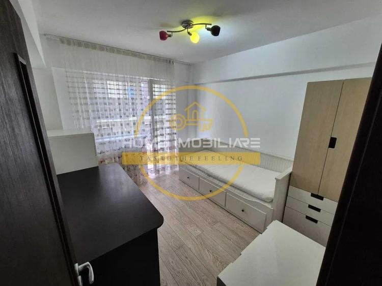 Apartament cu 3 camere decomandat, mobilat în Galata
