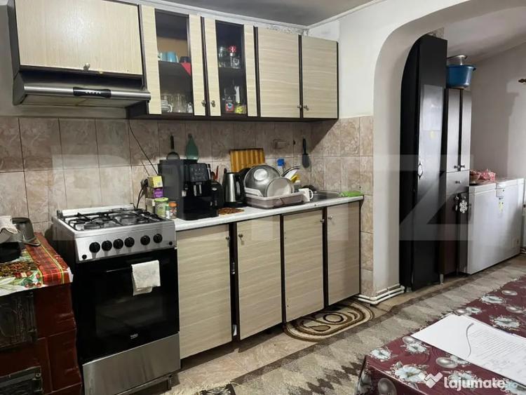 Casă cu 4 camere cu Teren 800 Mp în Vânători
