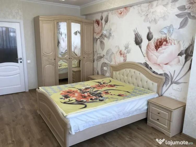 Apartament cu 2 camere decomandat în Tei