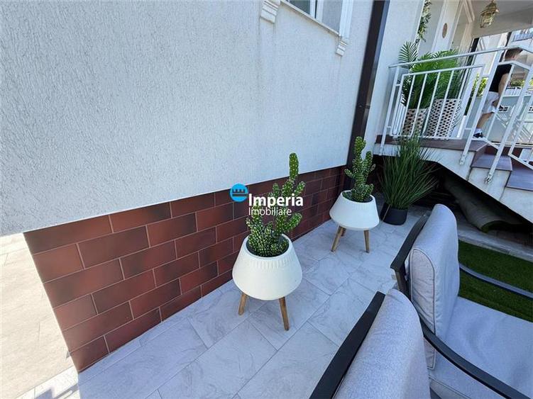 Casă individuală cu 10 camere cu Teren 500 Mp în Copou