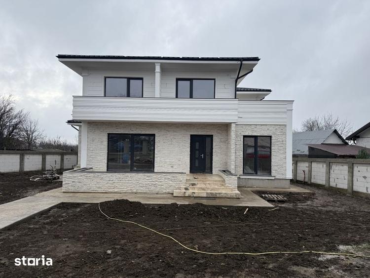 Casă cu 4 camere cu Teren 750 Mp în Aroneanu