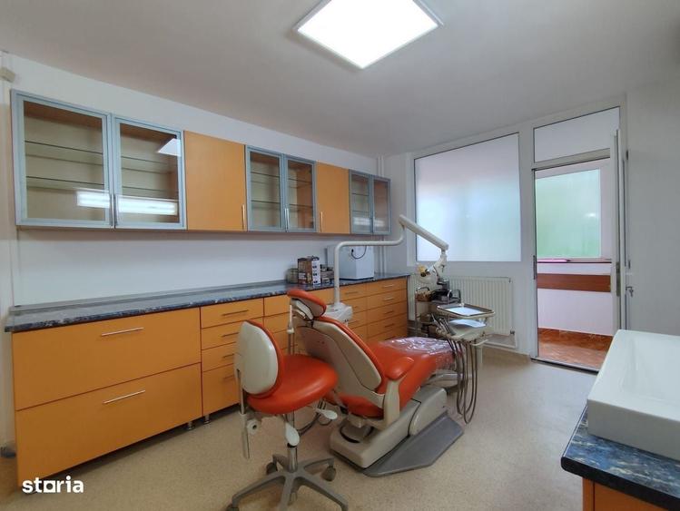 Spațiu comercial, de 50 mp, în Central