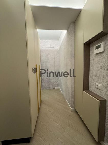 Apartament cu 3 camere semidecomandat, mobilat în Pipera