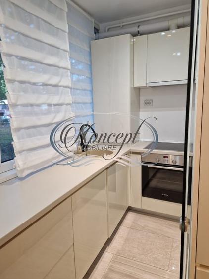 Apartament cu 5 camere decomandat, mobilat în Plopilor