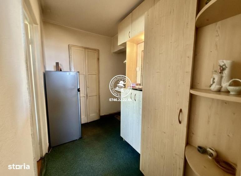 Apartament cu 2 camere decomandat în Piața Unirii