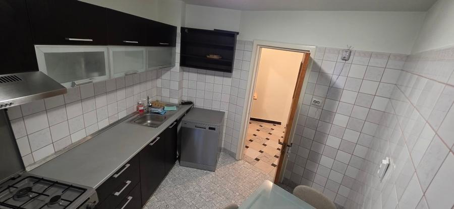 Apartament cu 2 camere semidecomandat, mobilat în Titan