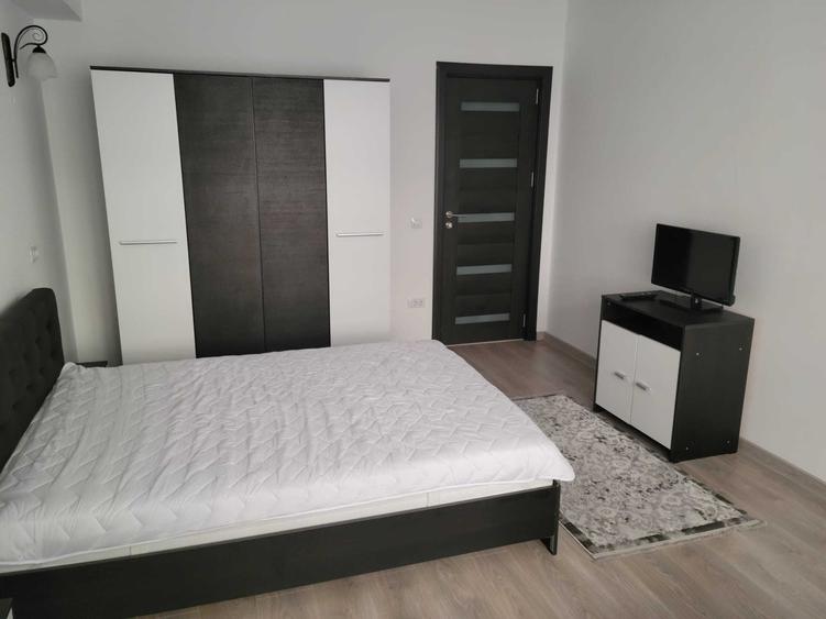 Garsonieră decomandată în Central
