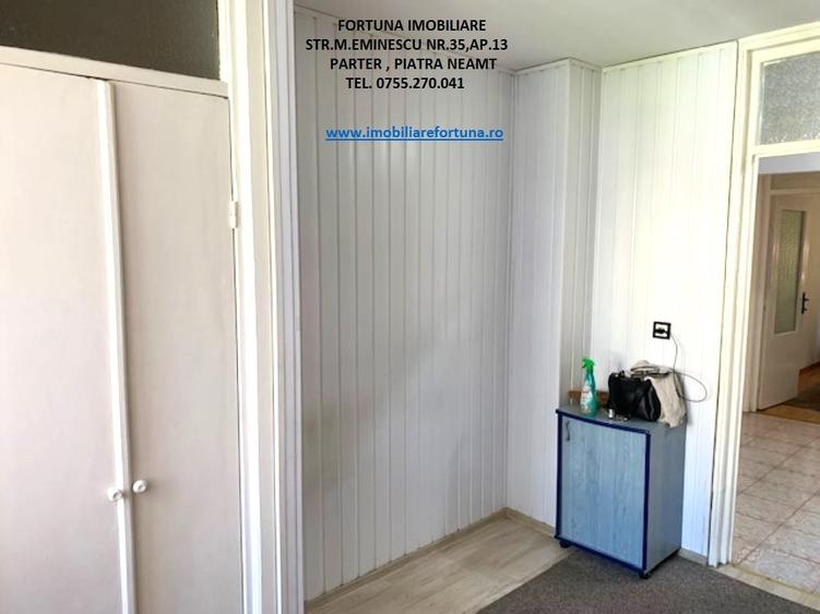 Apartament cu 4 camere decomandat în Central