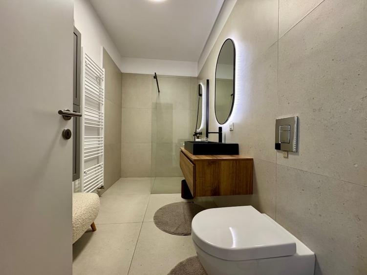 Apartament cu 2 camere decomandat în Băneasa