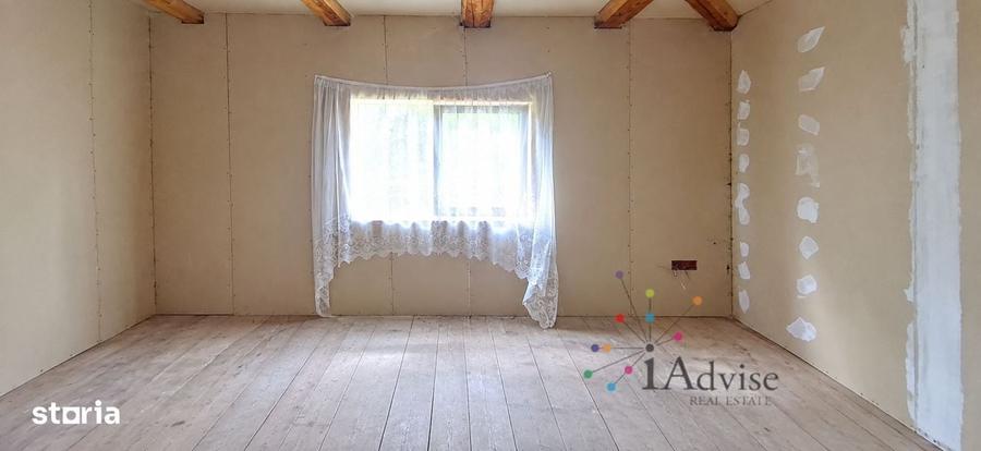 Casa generoasa in BranSimon | parau si priveliste deosebita - 14