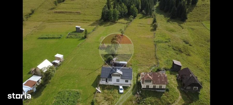 Casă cu 3 camere cu Teren 13623 Mp în Central