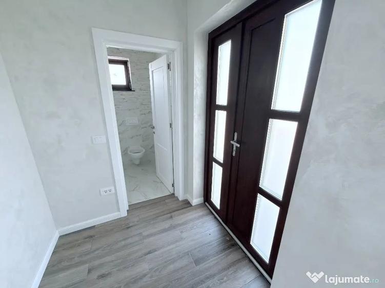 Casă cu 3 camere cu Teren 300 Mp în Central