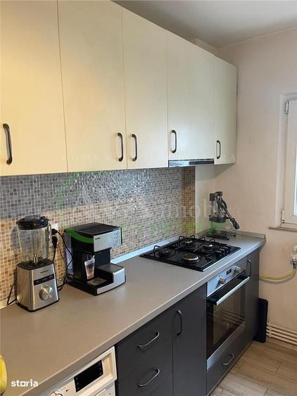Apartament cu 2 camere decomandat în Energiei