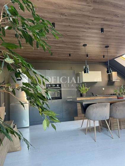 Apartament cu 2 camere semidecomandat, mobilat în Florești