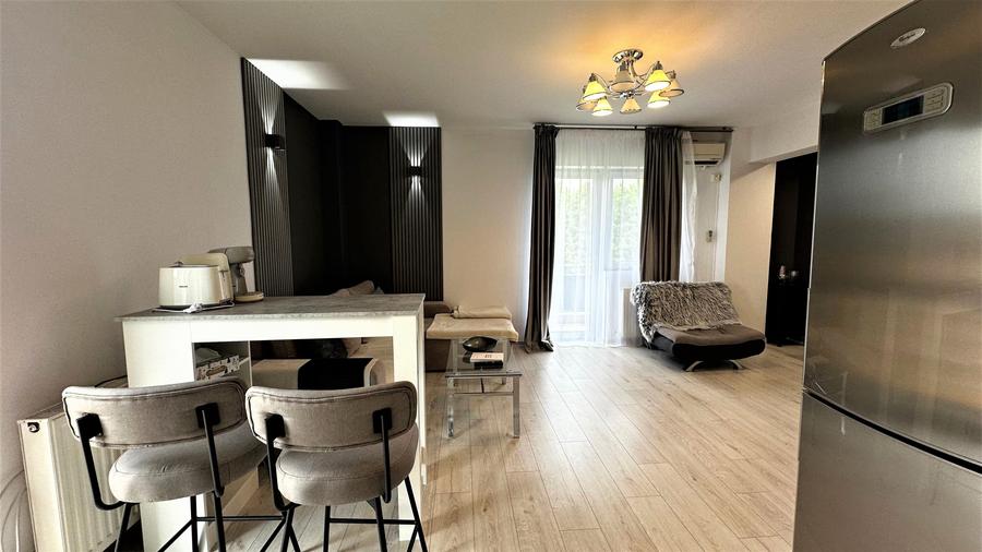 Apartament cu 2 camere semidecomandat, mobilat în Băneasa