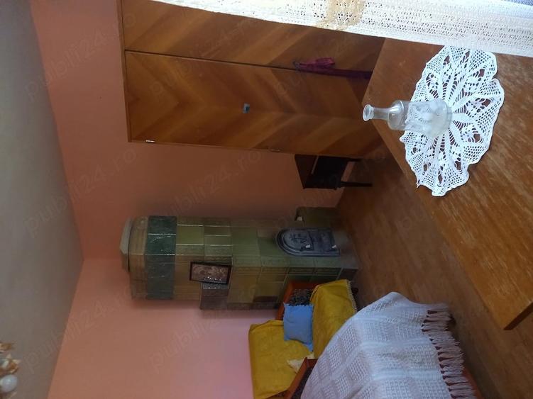 Casă cu 2 camere cu Teren 1500 Mp în Central