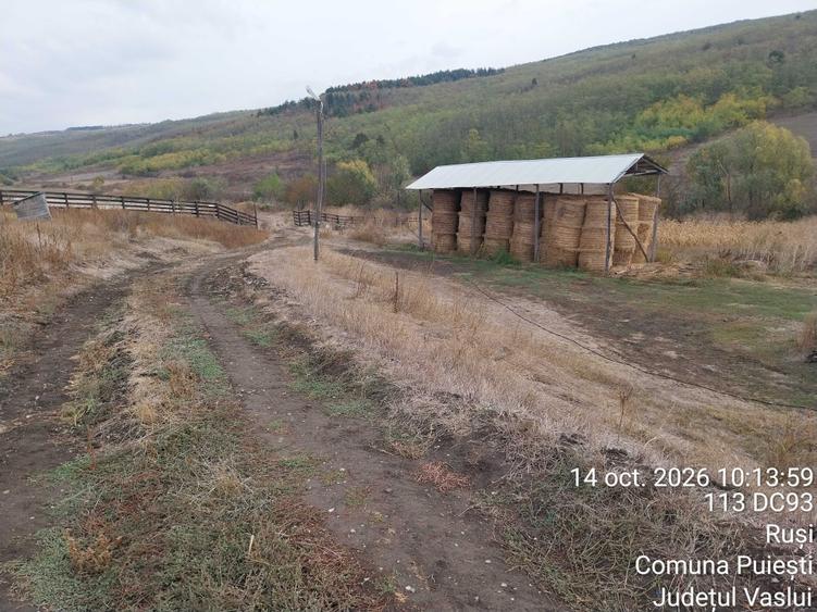 Casă cu 4 camere în Ruși