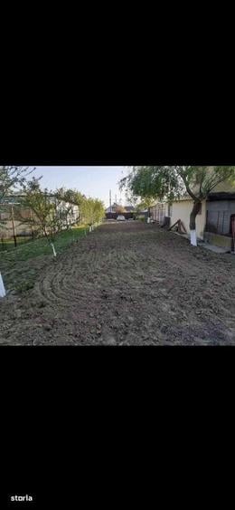 Casă cu 4 camere în Mihai Vodă