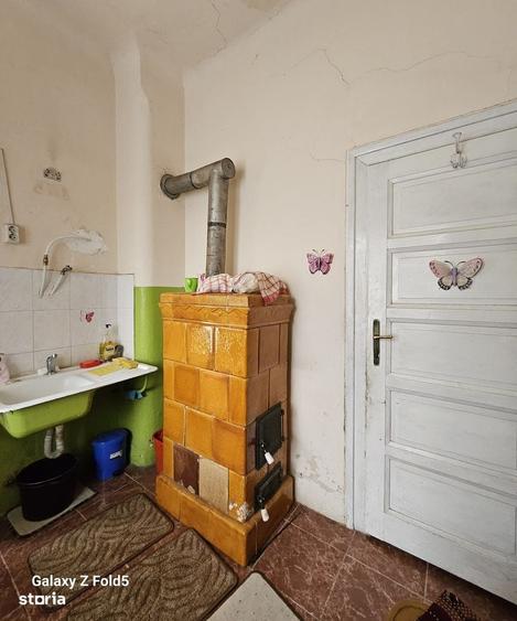 Casă cu 4 camere în Central