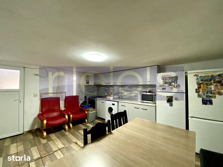 Casă cu 4 camere cu Teren 142 Mp în Rahova