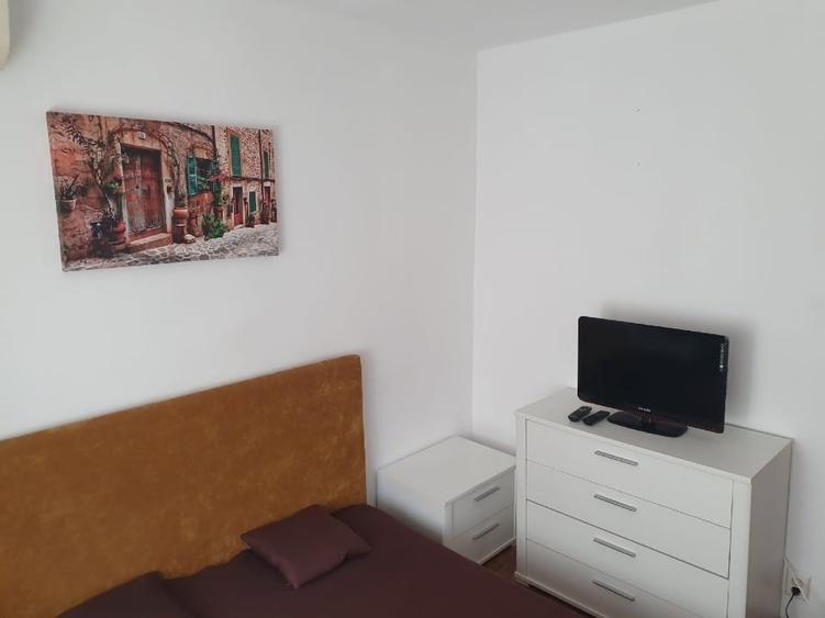 Apartament cu 2 camere decomandat în Crângași