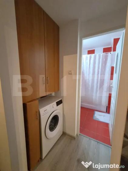 Apartament cu 3 camere semidecomandat în Central