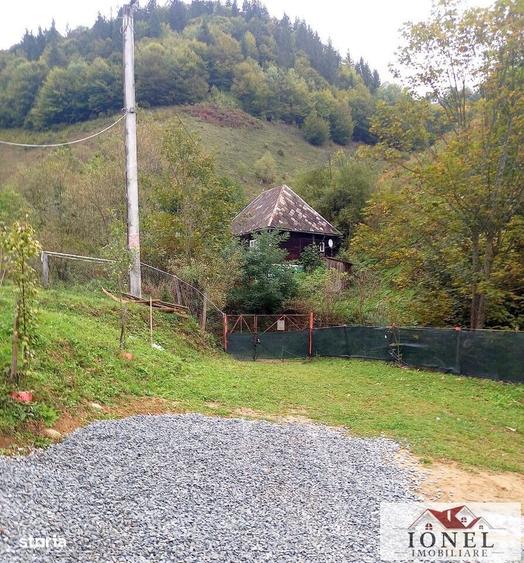 Casă cu 2 camere cu Teren 1707 Mp în Bistra
