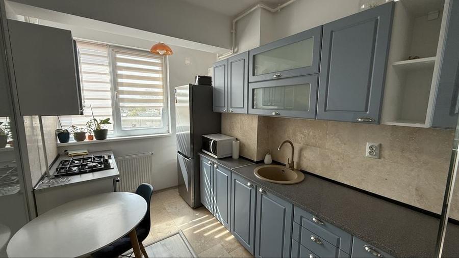 Apartament cu 2 camere decomandat în Vest