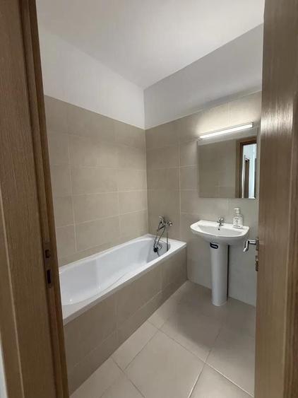 Apartament cu 2 camere decomandat în Regie