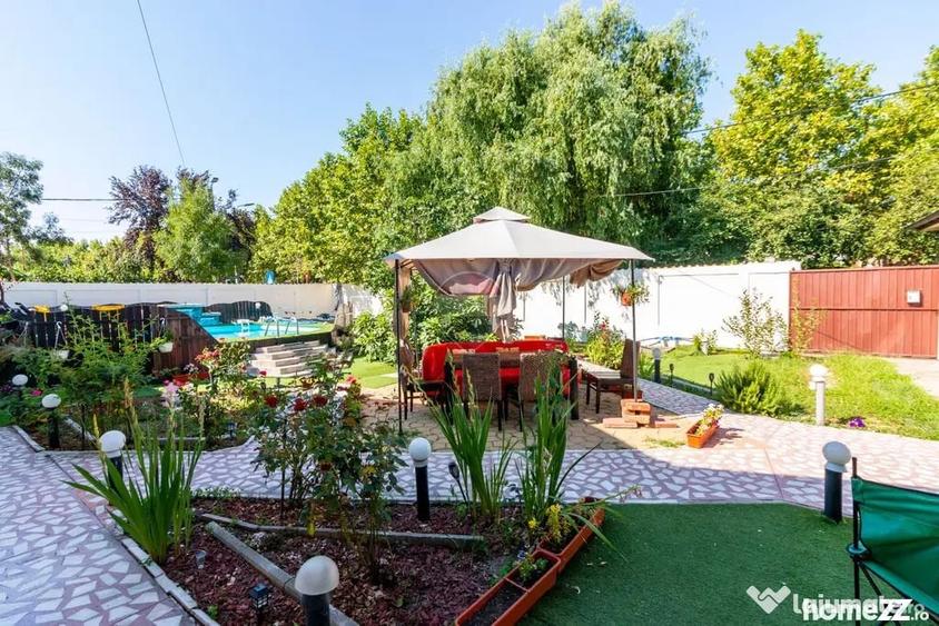 Casă cu 7 camere cu Teren 504 Mp în 16 Februarie
