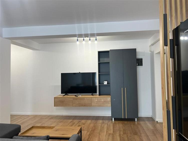 Apartament cu 2 camere decomandat în Orașul Vechi