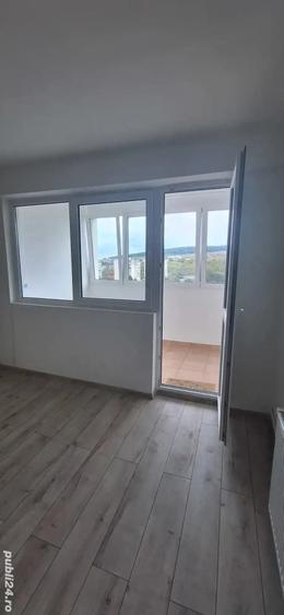 Apartament cu 3 camere în Dâmbu Pietros