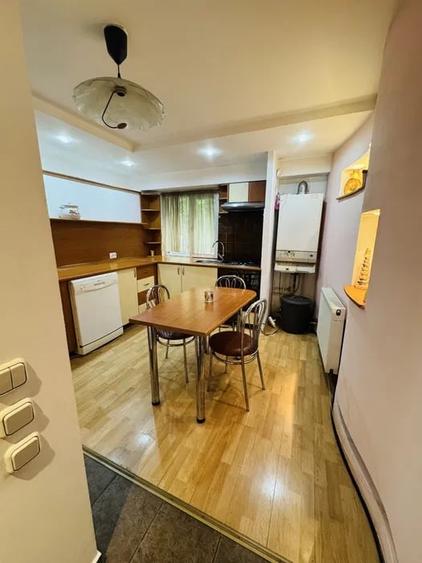 Apartament cu 2 camere decomandat, mobilat în Vatra Luminoasă