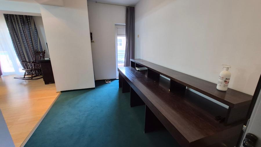 Apartament cu 3 camere decomandat în Unirii