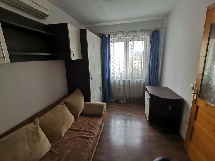 Apartament cu 2 camere în Vasile Aaron