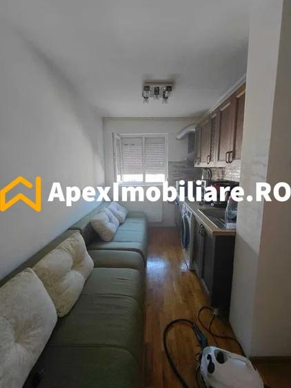 Apartament cu 2 camere semidecomandat, mobilat în Titan