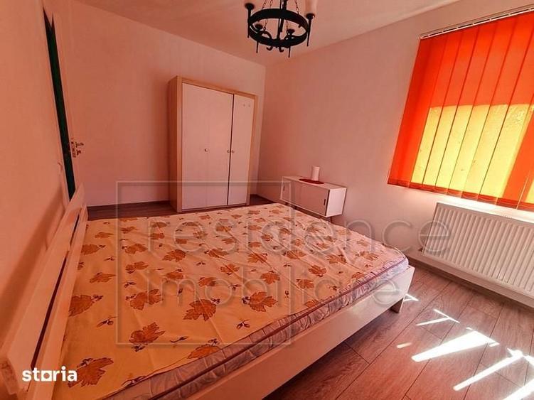 Apartament cu 3 camere semidecomandat în Dâmbul Rotund