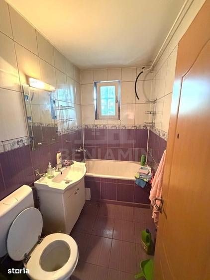 Apartament cu 3 camere semidecomandat în George Enescu