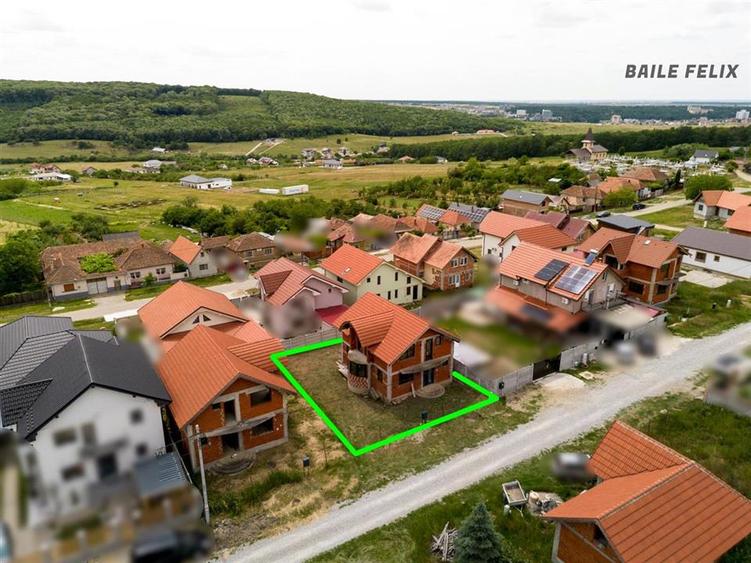 Casă cu 4 camere cu Teren 300 Mp în Betfia