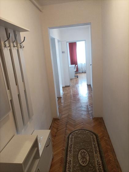 Apartament cu 2 camere decomandat în Florești