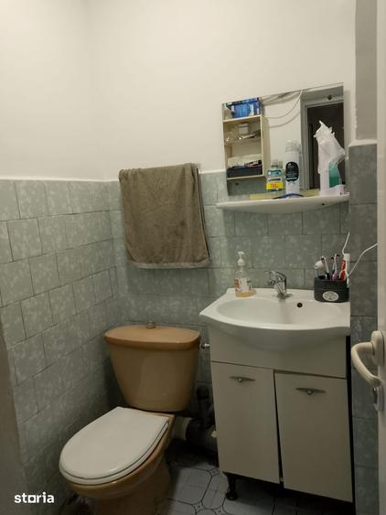 Apartament cu 3 camere decomandat în Călărași