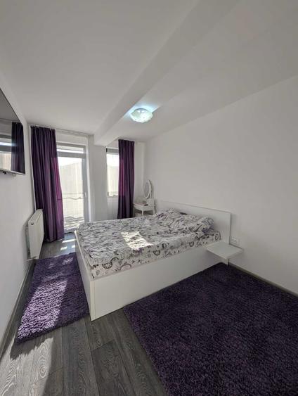 Apartament cu 3 camere semidecomandat în Florești